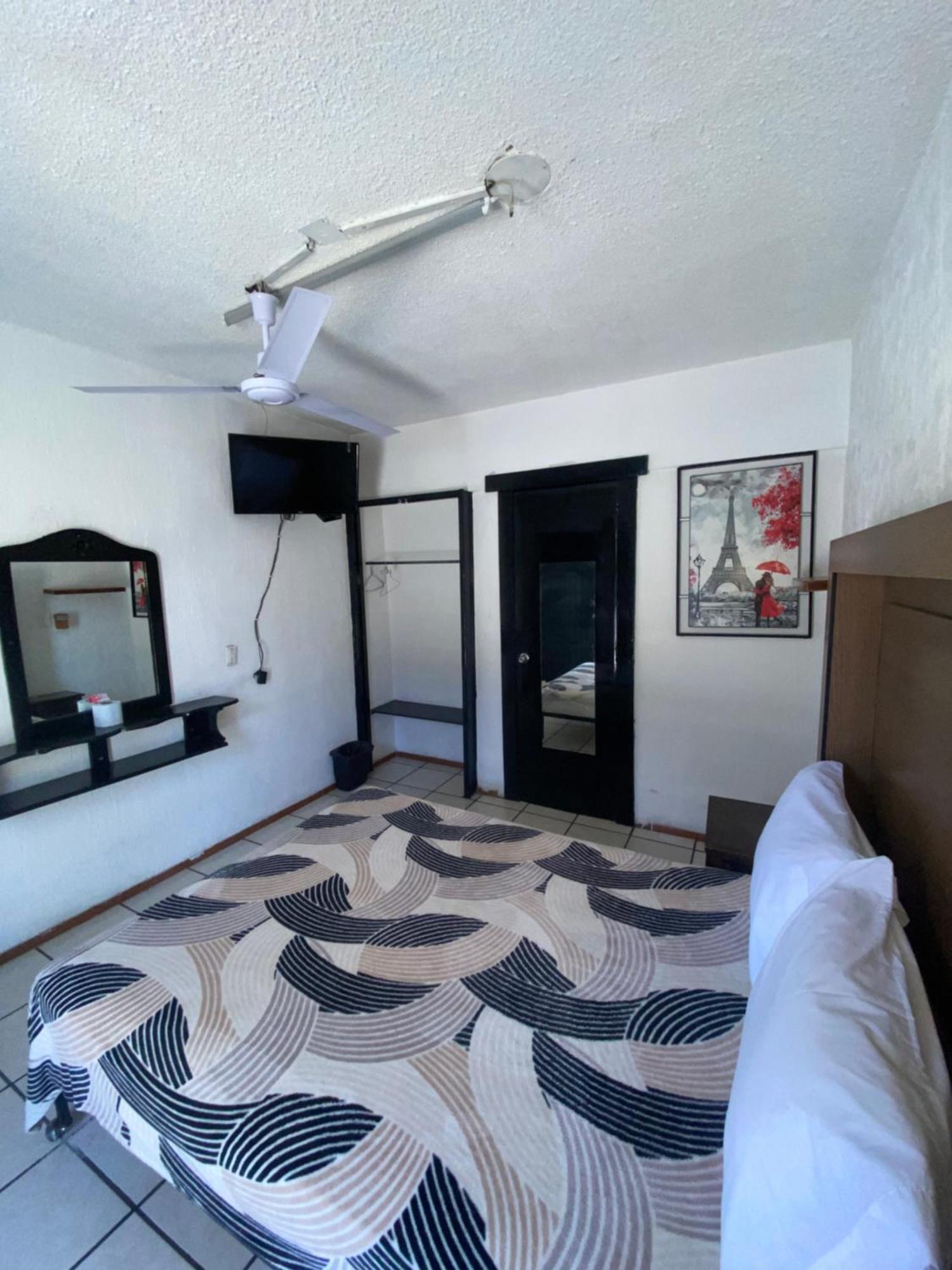 Hotel Puerto Vallarta Zapopan Extérieur photo